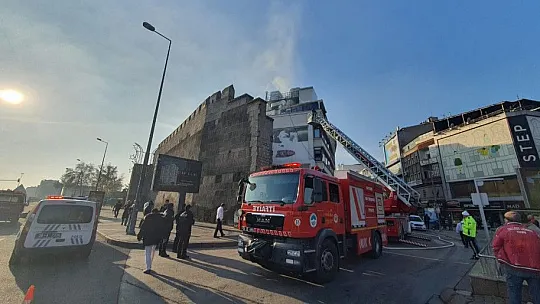 Lokantada yangın çıktı
