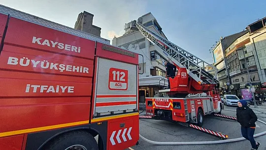 Lokantada yangın çıktı