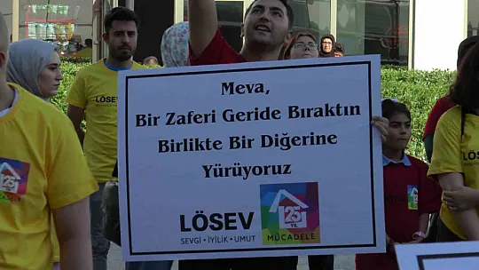 Lösemiyi atlatan çocuklardan, tedavi gören arkadaşlarına sürpriz ziyaret!