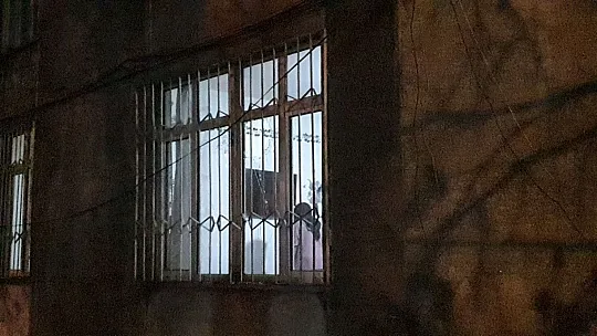 Tüfekle ateş açıp kaçtılar