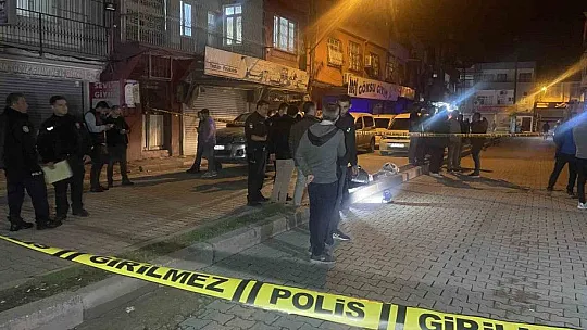 Maganda kurşunu kocayı öldürdü, eşini ağır yaraladı
