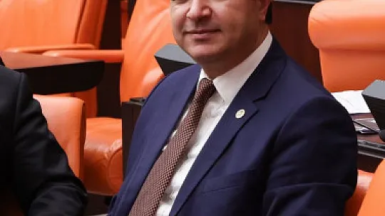 Mahmut Arıkan: 'Gençlerimiz için tehlike çanları çalıyor'