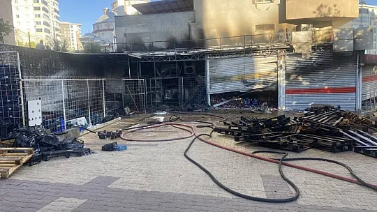 Market deposunda çıkan yangın korkuttu