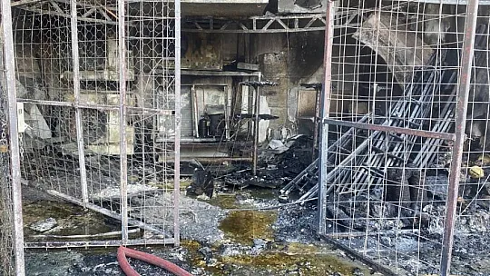 Market deposunda çıkan yangın korkuttu
