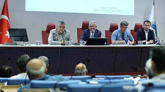 Mehmet Özhaseki ismi bulvara verilecek