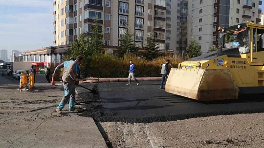 Melikgazi Belediyesi asfalt çalışmalarına hız kesmeden devam ediyor