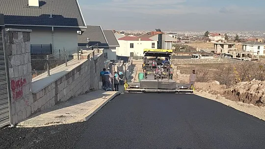 Becen Mahallesi'nde asfalt çalışması