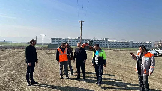Melikgazi Belediyesi, kardeş belediyesinin yaralarını sarıyor