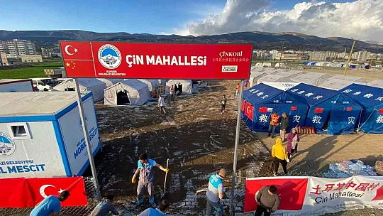 Melikgazi'de çadır kent ve konteyner kent çalışmaları sürüyor...