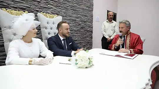 Melikgazi'de 2022 yılında 3 bin 978 çift nikah kıydı