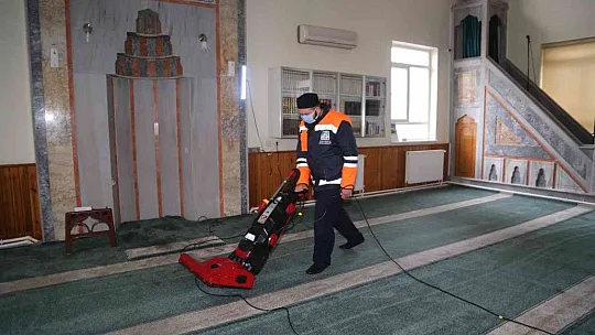 Melikgazi'de cami temizliği...