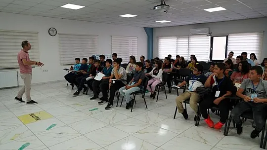 Melikgazi'de sıfır atık eğitimi sürüyor...
