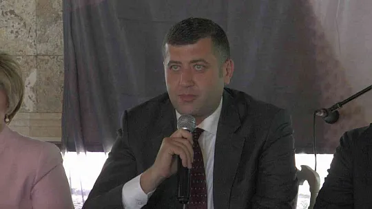 MHP'li Özdemir: Kayseri en kalabalık mitinge ev sahipliği yapacak!