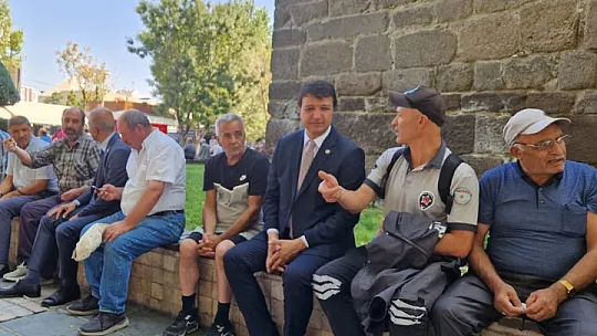 Milletvekili Arıkan, 30 Ağustos Zafer Bayramı'nda halkla dertleşti