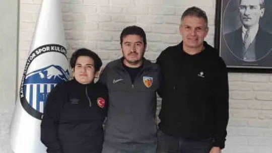 Kayserili milli futbolculardan ASKF Başkanına ziyaret
