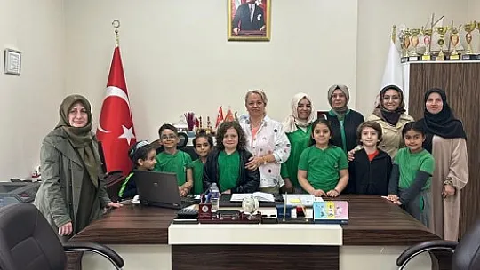 Minikler duygulandırdı!
