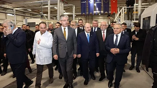 MOBİBOYA'ya Bakanlı açılış!