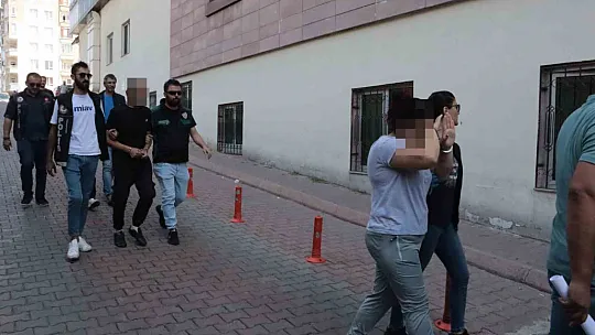 Narkotik operasyonunda 3 gözaltı