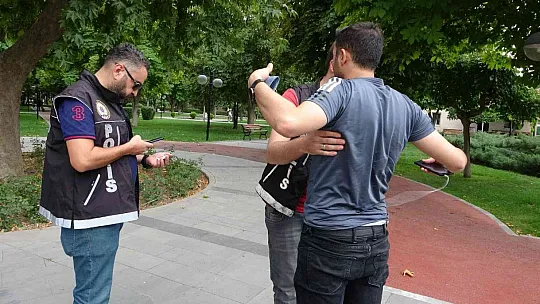 Narkotik'ten 'torbacı' denetimi