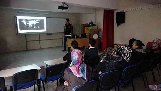'En İyi Narkotik Polisi Anne' Projesi eğitimi veriliyor