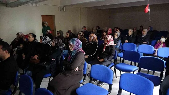 'En İyi Narkotik Polisi Anne' Projesi eğitimi veriliyor