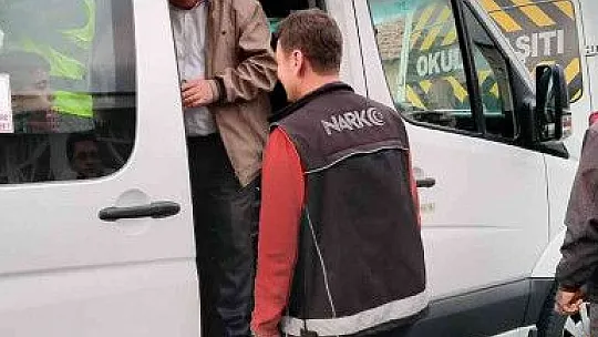 Narkotikten uygulama: 4 kişi gözaltına alındı