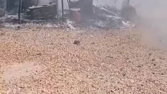 Oba çadırında yangın ve patlama meydana geldi: 12 çadır kül oldu