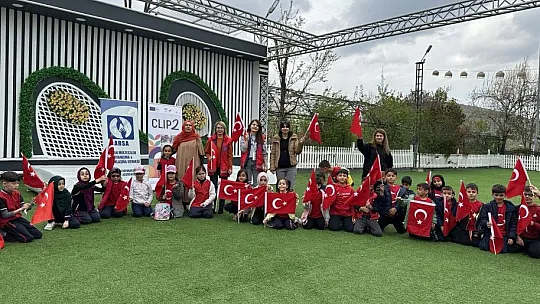 Afgan Mülteciler Derneği, Kayseri'de uçurtma şenlik yaptı!