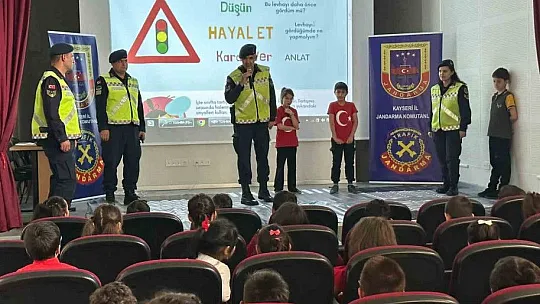 Jandarma'dan öğrencilere neşeli eğitim...