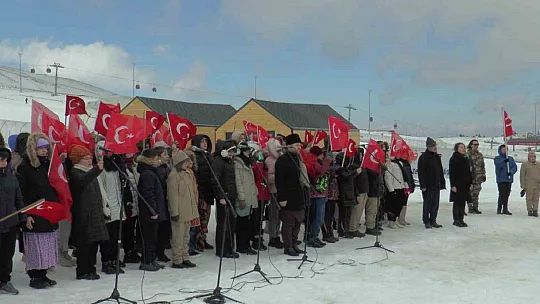 Erciyes'te 'Vatan Sevgisi Yürüyüşü'