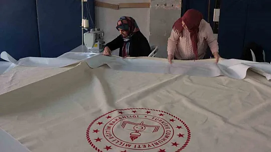 Okulu fabrikaya çevirdiler!