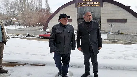 Önce Sarız'a, sonra Kahramanmaraş'a gitti...