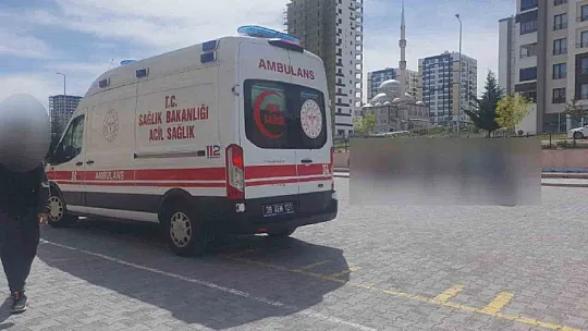 Kayseri'de bu da oldu! Ortaokul öğrencisi para istediği kız öğrenciyi bıçakladı