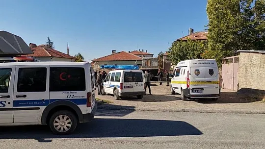 Otomobilde cansız bedeni bulunan 2 kişi karbonmonoksit gazından zehirlenmiş