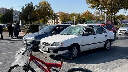 Kayseri'de kaza! Hastaneye kaldırıldı...