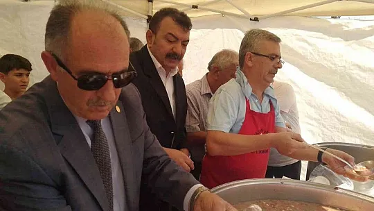 Lokantacılar ve Pastacılar Odası'ndan aşure ikramı!