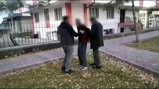 79 aranan şahıs yakaladı