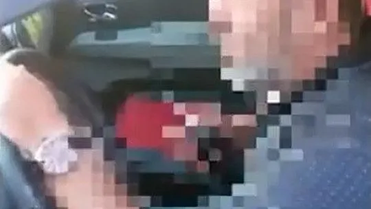 Polis ticari taksi şoförü oldu, hırsızı yakaladı
