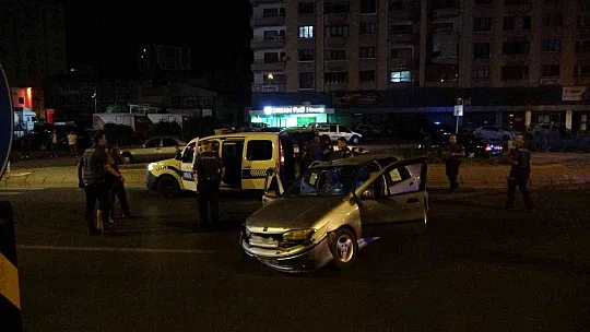Polisten kaçarken kaza yaptı: 2 gözaltı