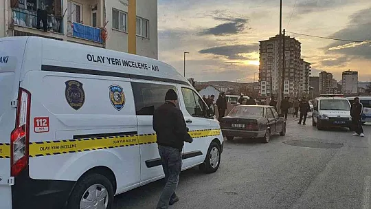 Pompalı tüfek ile dehşet saçtı: 3 kişi...