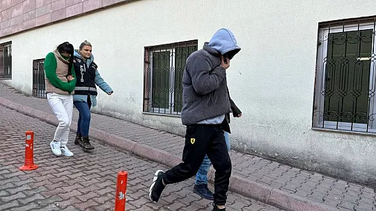 Akaryakıt alırken yakayı ele vermişlerdi, gelişme var