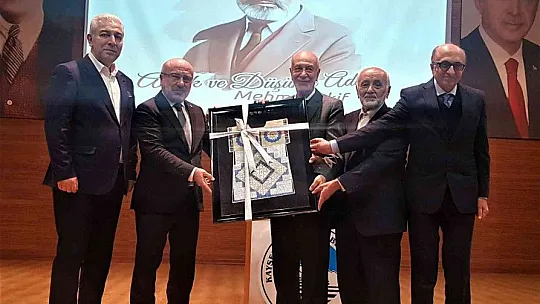 Mehmet Akif Ersoy anıldı