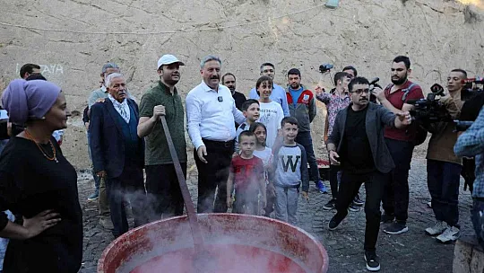 Salça günleri Mimarsinan Mahallesi'nde devam etti