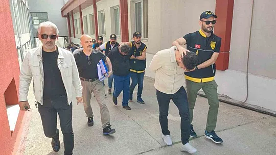 Şasi numarası değiştiren otomobil çetesine 6 tutuklama