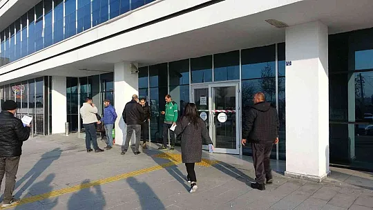 EYT'liler SGK'ya koştu!