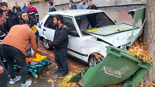 Sivas'ta ehliyetsiz sürücüler kaza yaptı, her iki tarafa da para cezası kesildi