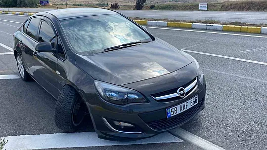 Sivas'ta trafik kazası: 3'ü çocuk 5 yaralı