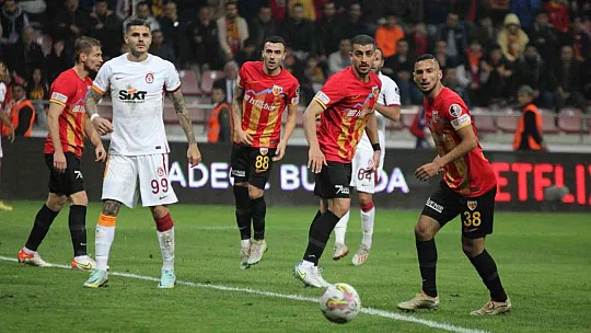 Spor Toto Süper Lig: Kayserispor: 2 - Galatasaray: 1 (Maç sonucu)