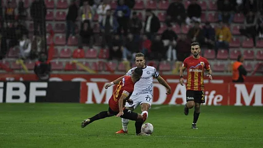 Spor Toto Süper Lig: Kayserispor: 0 - Adana Demirspor: 1 (İlk yarı)