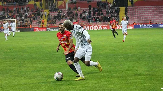 Spor Toto Süper Lig: Kayserispor: 0 - Adana Demirspor: 1 (İlk yarı)